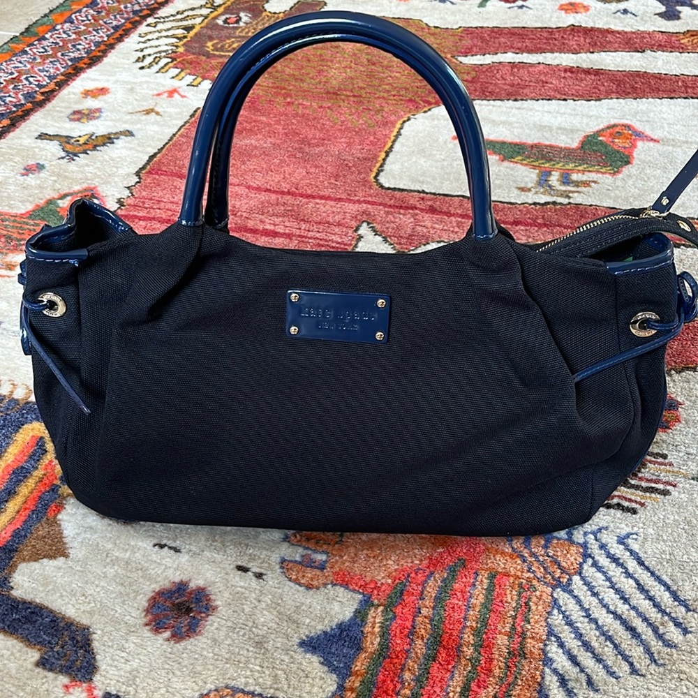 KATE SPADE Stevie BLACK fabric handbag w/ patent leather NAVY BLUE leather trim